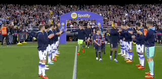 狗子28app下载-【西甲】莱万破门5球领跑射手榜，巴萨1比2皇家社会